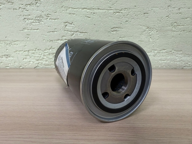 Фильтр масляный (LF3349, LF3806) JCB 2140, 3170, 3185 (дв.CUMMINS) (6750459456) / MANN FILTER W950/18 