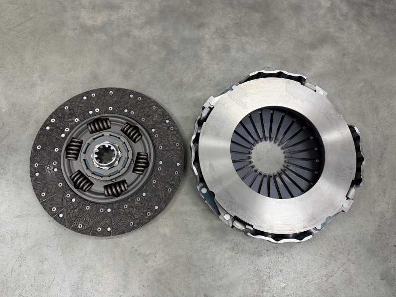 Комплект сцепления (корзина + диск) на КамАЗ 54901, 6595 (ан. 343482001444, 491878009709) / Завод 147852963 